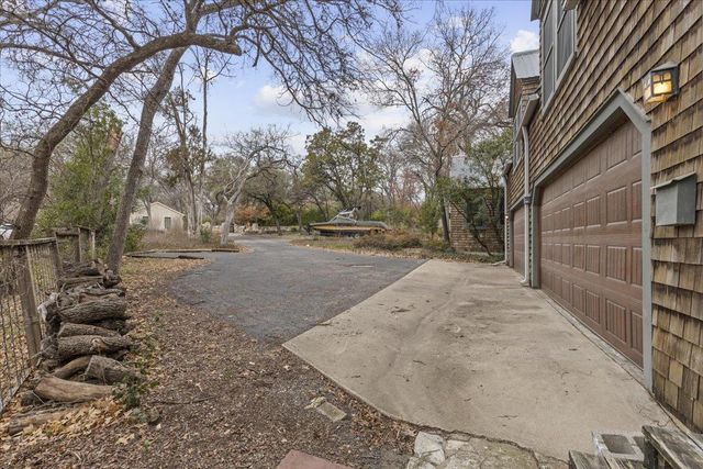 1607 Sharon LN, Austin, TX 78703