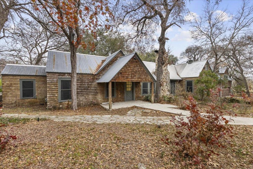 1607 Sharon LN, Austin, TX 78703