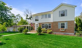 201 W Potomac Avenue, Lombard, IL 60148