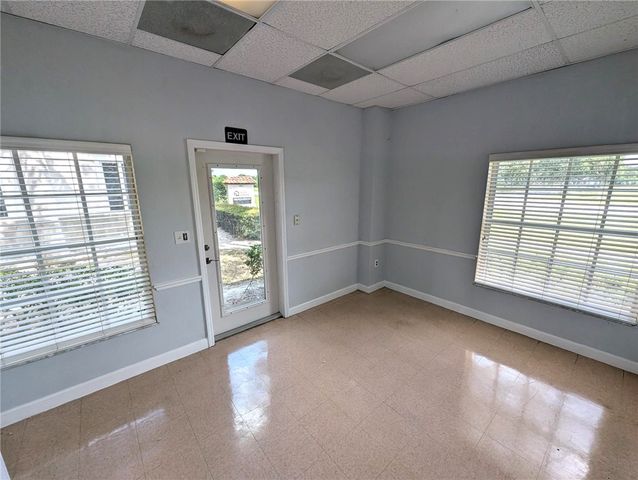 923 37th Place, Vero Beach, FL 32960