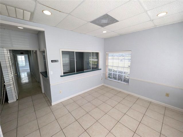 923 37th Place, Vero Beach, FL 32960