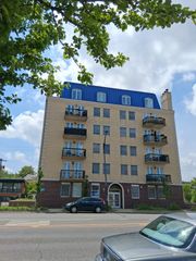5978 N Lincoln Avenue 1B, Chicago, IL 60659
