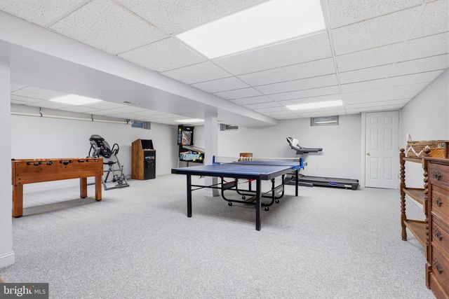10 PHEASANT DR, Holland, PA 18966