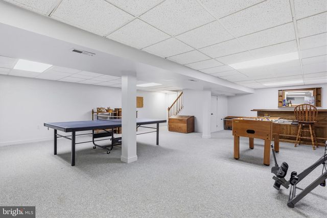 10 PHEASANT DR, Holland, PA 18966
