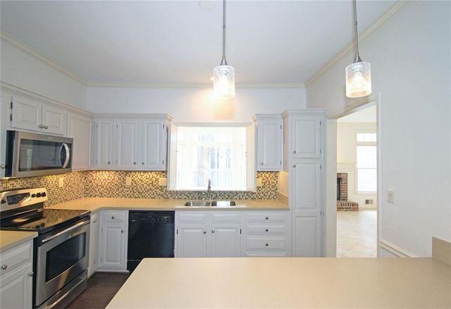 128 River Ridge Lane, Roswell, GA 30075