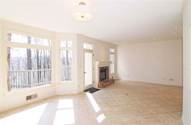 128 River Ridge Lane, Roswell, GA 30075