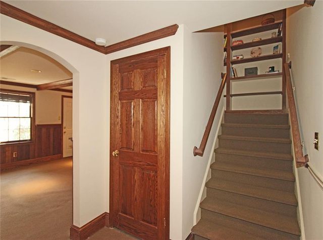 128 River Ridge Lane, Roswell, GA 30075