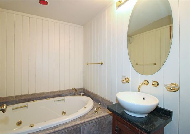 128 River Ridge Lane, Roswell, GA 30075