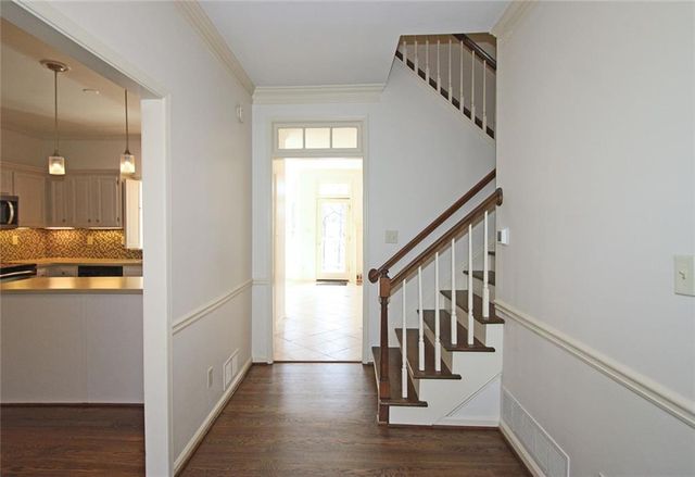 128 River Ridge Lane, Roswell, GA 30075