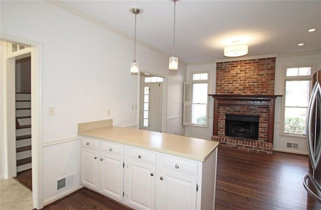 128 River Ridge Lane, Roswell, GA 30075