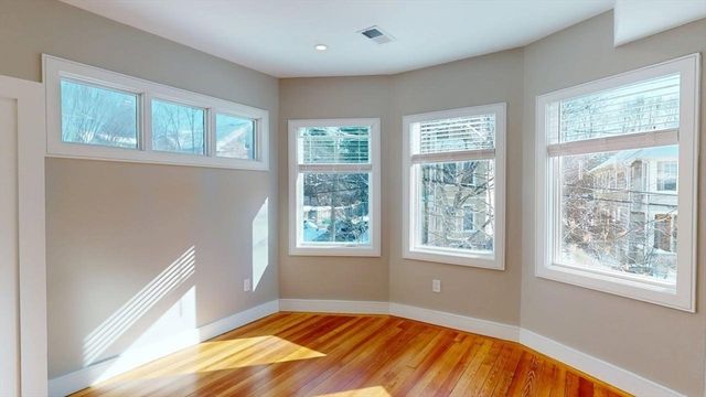 179 Appleton St 2, Cambridge, MA 02138