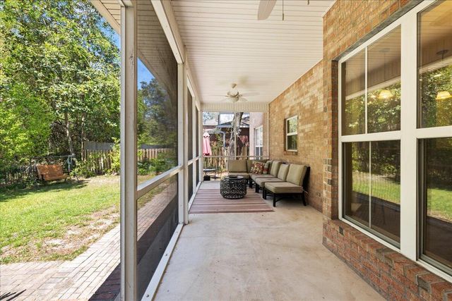 5 Plantation Oaks Drive, Mary Esther, FL 32569