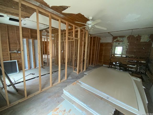 341&343 Avondale Ave, San Antonio, TX 78223