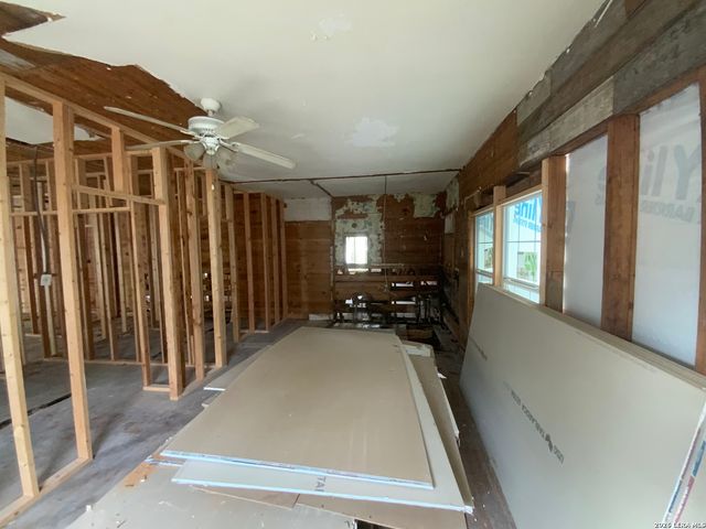 341&343 Avondale Ave, San Antonio, TX 78223