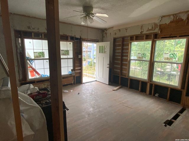 341&343 Avondale Ave, San Antonio, TX 78223