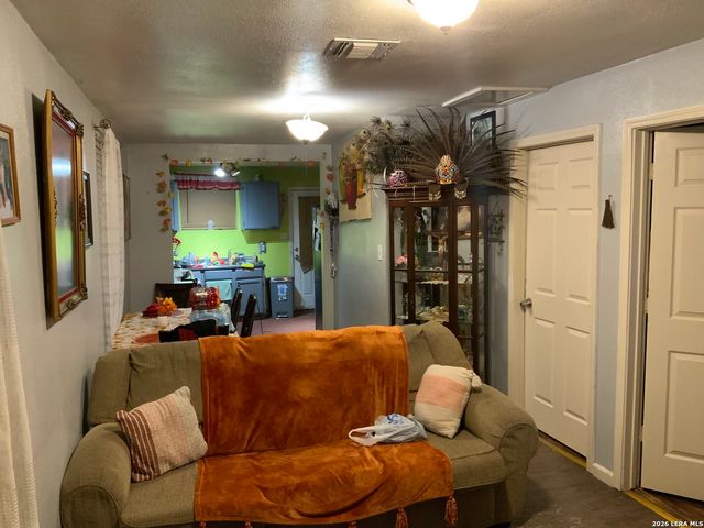 341&343 Avondale Ave, San Antonio, TX 78223