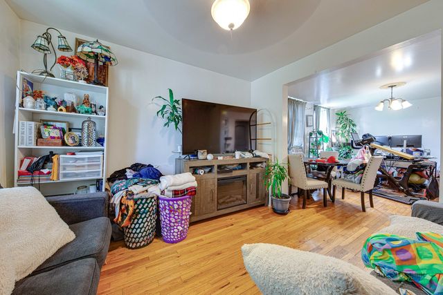 1408 N Central Park Avenue, Chicago, IL 60651