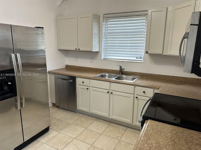 904 Wallace St, Coral Gables, FL 33134