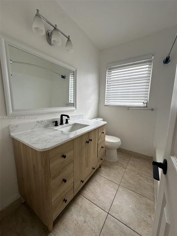 904 Wallace St, Coral Gables, FL 33134