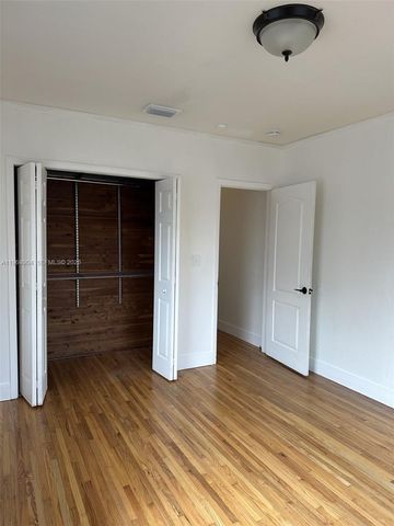 904 Wallace St, Coral Gables, FL 33134