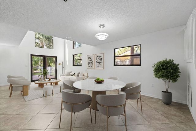 9838 Fairway Cove Lane, Plantation, FL 33324