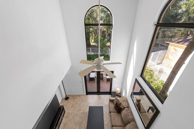 9838 Fairway Cove Lane, Plantation, FL 33324