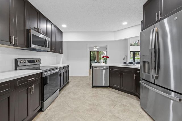 9838 Fairway Cove Lane, Plantation, FL 33324