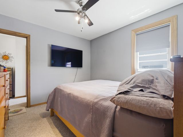 5320 N Lovejoy Avenue, Chicago, IL 60630