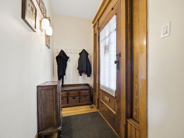 5320 N Lovejoy Avenue, Chicago, IL 60630