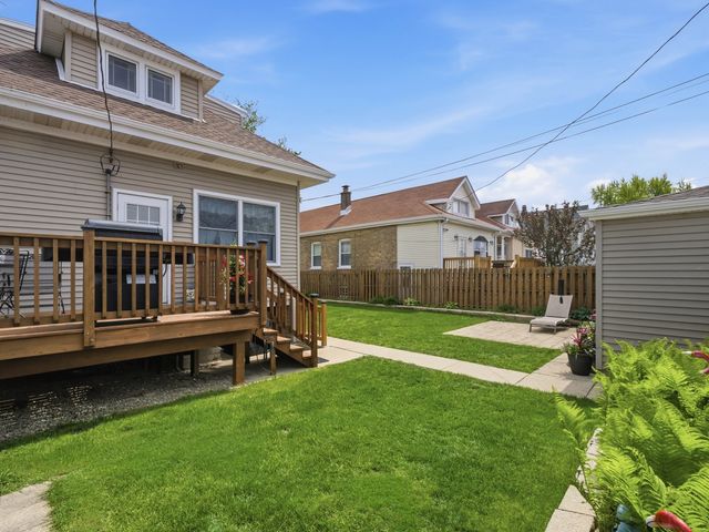 5320 N Lovejoy Avenue, Chicago, IL 60630