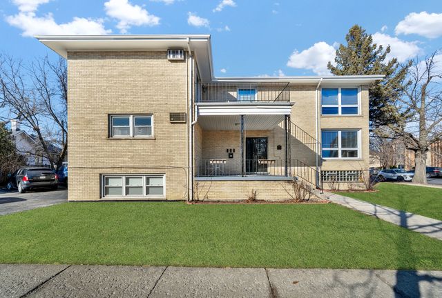 484 Shenstone Road, Riverside, IL 60546