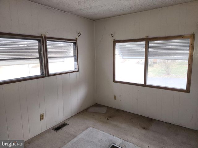 612 PARK HILL DR, Manheim, PA 17545