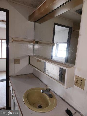 612 PARK HILL DR, Manheim, PA 17545