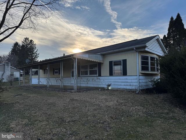 612 PARK HILL DR, Manheim, PA 17545