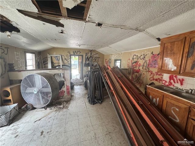 303 E 2nd Street, San Juan, TX 78589