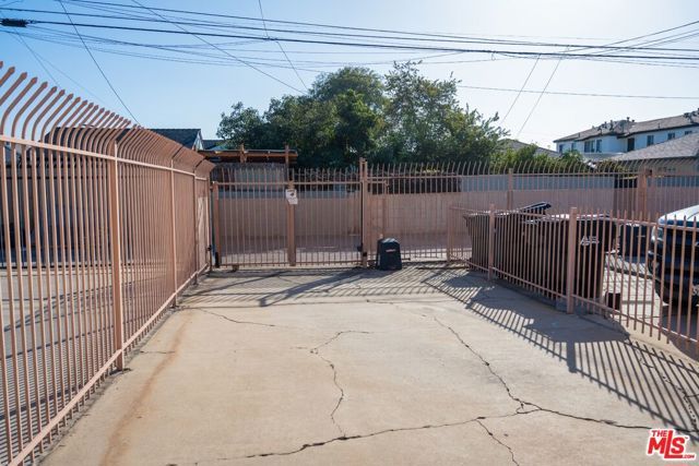 3527 W Beverly Boulevard, Montebello, CA 90640