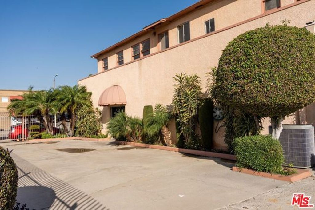 3527 W Beverly Boulevard, Montebello, CA 90640