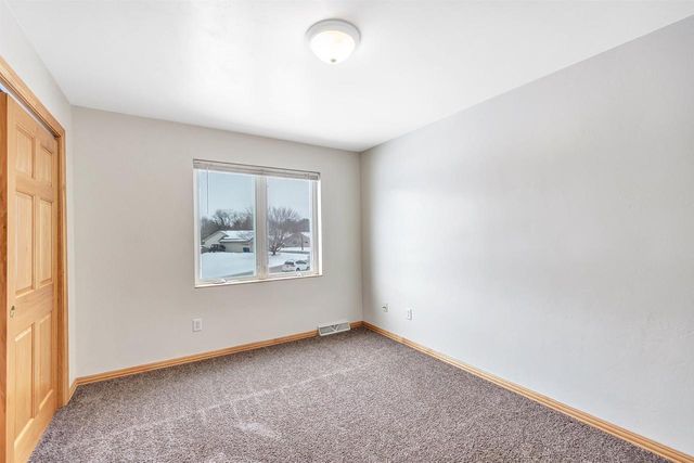 1968 TRENTON LANE, Suamico, WI 54313