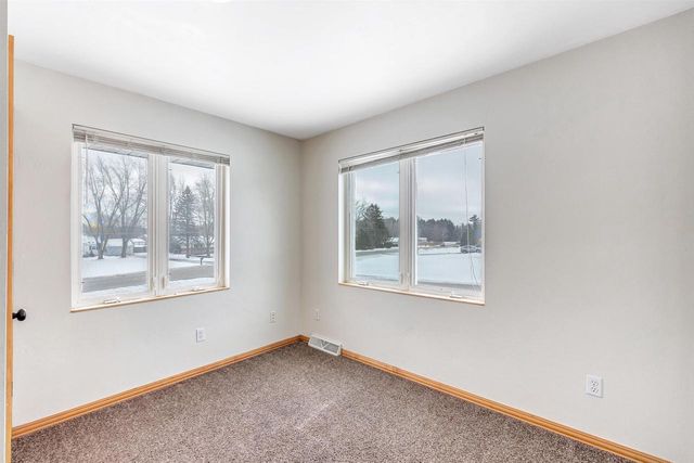 1968 TRENTON LANE, Suamico, WI 54313