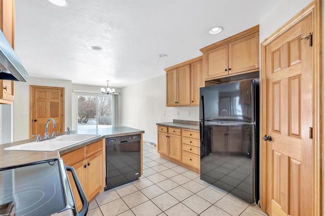 1968 TRENTON LANE, Suamico, WI 54313