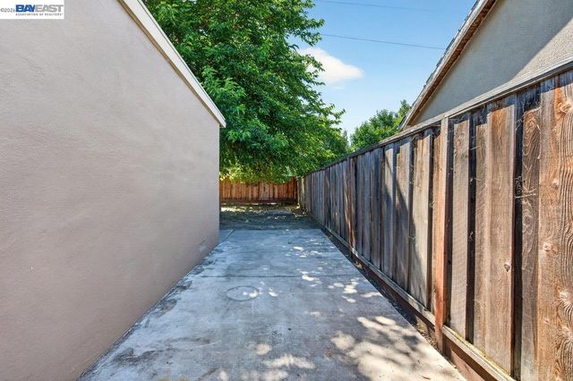4380 Ladner St, Fremont, CA 94538