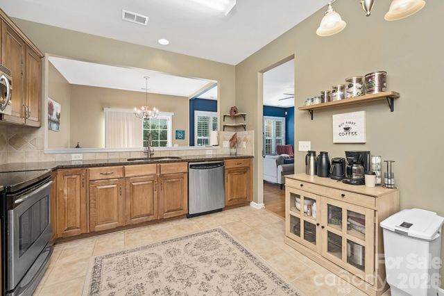 9805 Carson Whitley Avenue, Charlotte, NC 28277