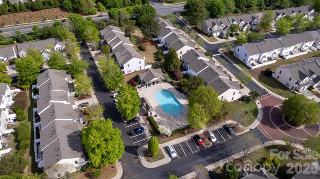 9805 Carson Whitley Avenue, Charlotte, NC 28277