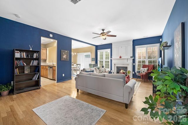 9805 Carson Whitley Avenue, Charlotte, NC 28277