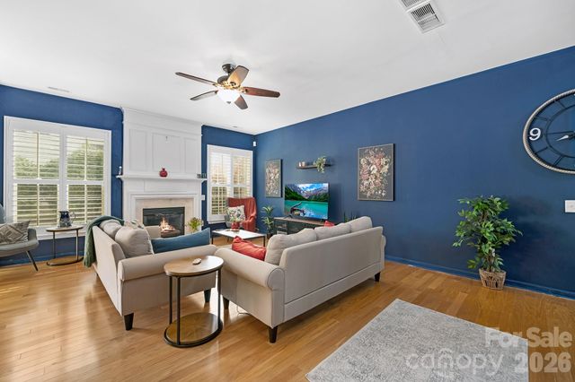 9805 Carson Whitley Avenue, Charlotte, NC 28277