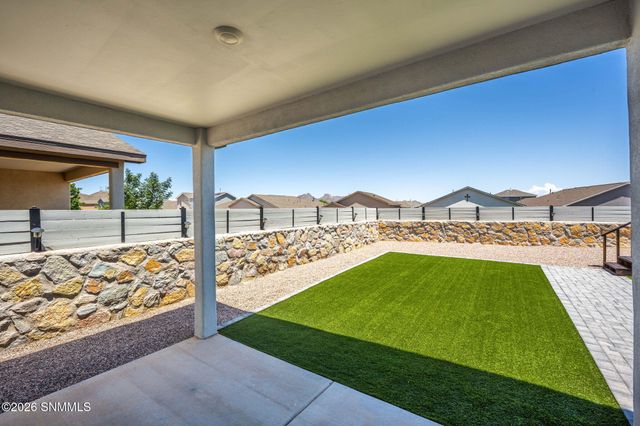 4649 Valentina Road, Las Cruces, NM 88012