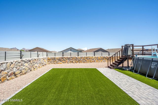 4649 Valentina Road, Las Cruces, NM 88012