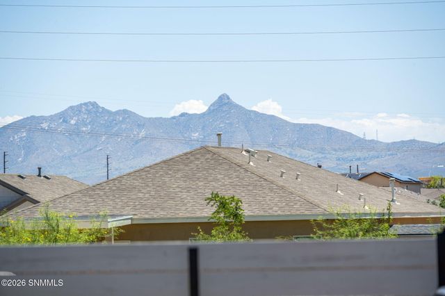 4649 Valentina Road, Las Cruces, NM 88012