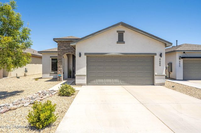 4649 Valentina Road, Las Cruces, NM 88012