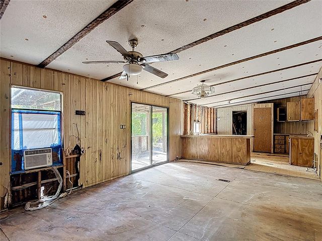 7607 WILLIAMS ROAD, Seffner, FL 33584